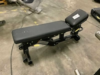 Technogym pure adjustable bench krachtstation - afbeelding 4 van  5