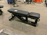 Technogym pure adjustable bench krachtstation - afbeelding 2 van  5