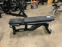 Technogym pure adjustable bench krachtstation - afbeelding 1 van  5
