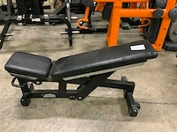 Technogym pure adjustable bench krachtstation - afbeelding 1 van  5