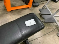 Technogym pure adjustable bench krachtstation - afbeelding 2 van  5