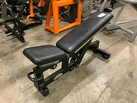 Technogym pure adjustable bench krachtstation - afbeelding 3 van  5