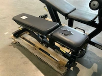 Technogym pure adjustable bench krachtstation - afbeelding 2 van  5