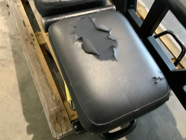Technogym pure adjustable bench krachtstation - afbeelding 4 van  5