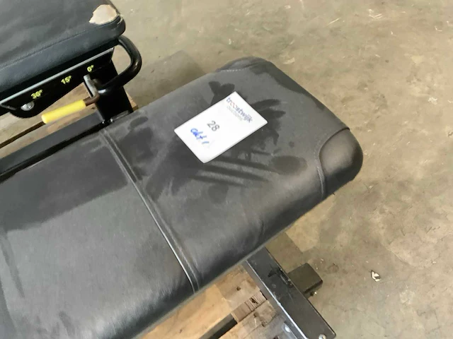 Technogym pure adjustable bench krachtstation - afbeelding 2 van  4