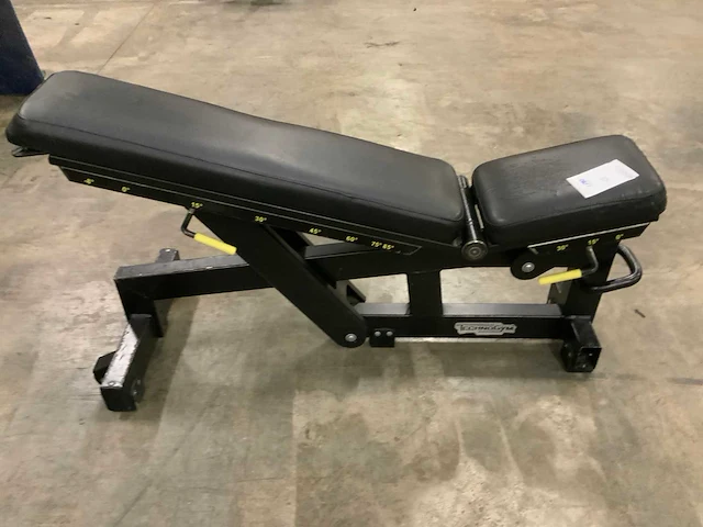 Technogym pure adjustable bench krachtstation - afbeelding 1 van  5