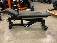 Technogym pure adjustable bench krachtstation - afbeelding 4 van  5