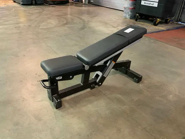 Technogym pure adjustable bench - afbeelding 4 van  4