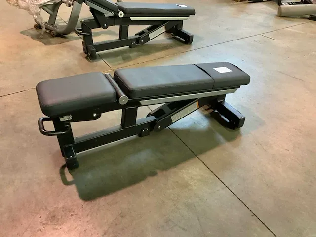 Technogym pure adjustable bench - afbeelding 1 van  5