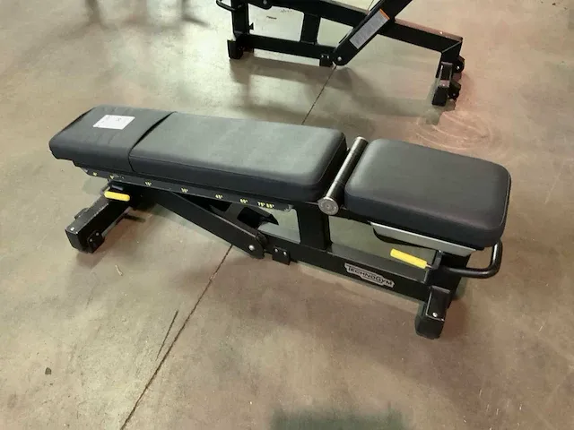 Technogym pure adjustable bench - afbeelding 3 van  5