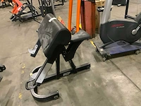 Technogym pure biceps curl bench krachtstation - afbeelding 1 van  3