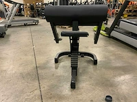Technogym pure biceps curl bench krachtstation - afbeelding 5 van  6