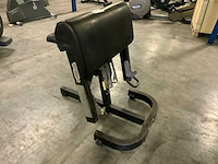 Technogym pure biceps curl krachtstation - afbeelding 2 van  4