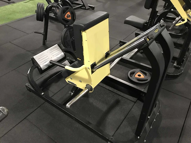 Technogym pure calf press krachtstation - afbeelding 3 van  5