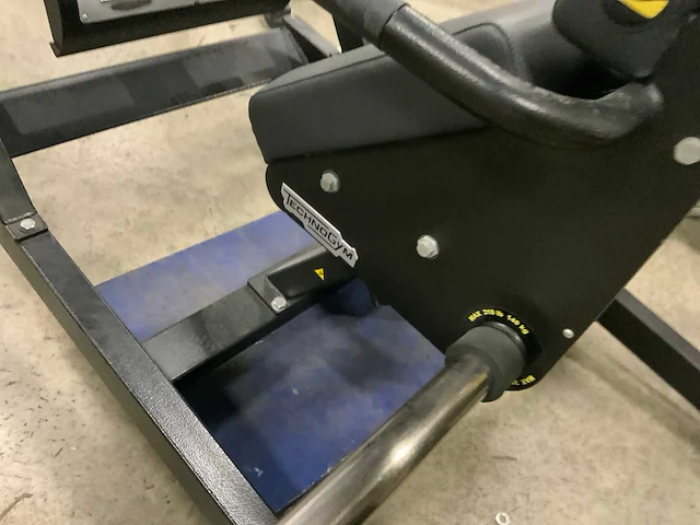 Technogym pure calf press krachtstation - afbeelding 4 van  5