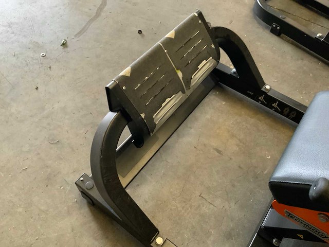 Technogym pure calf press krachtstation - afbeelding 5 van  5