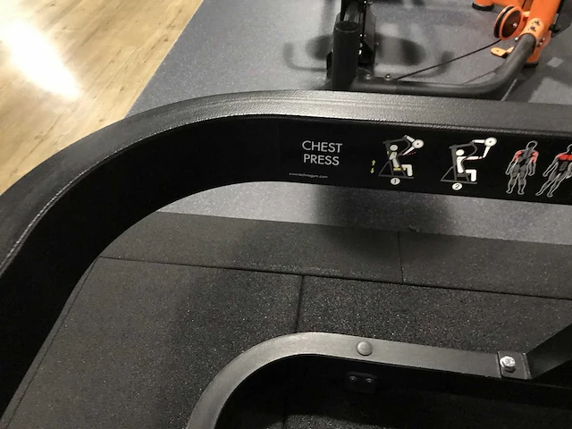 Technogym pure chestpress krachtstation - afbeelding 5 van  7