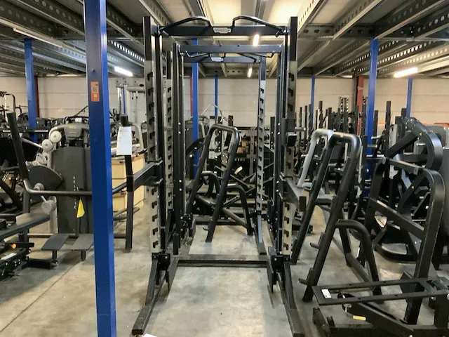 Technogym pure half rack krachtstation - afbeelding 1 van  7