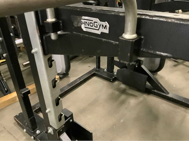 Technogym pure half rack krachtstation - afbeelding 2 van  4