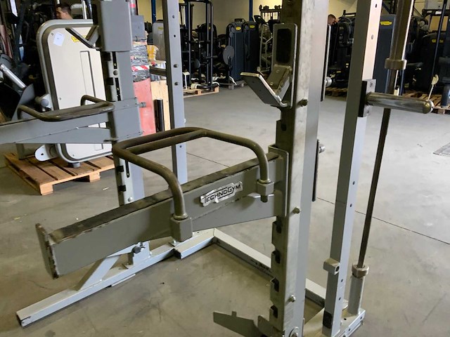Technogym pure half rack krachtstation - afbeelding 2 van  5