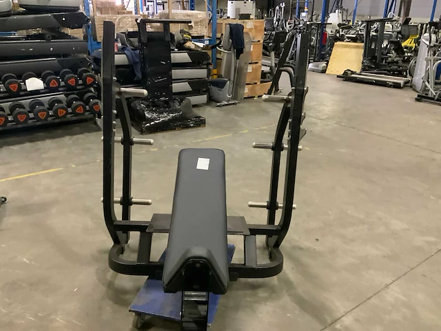 Technogym pure incline bench krachtstation - afbeelding 1 van  6