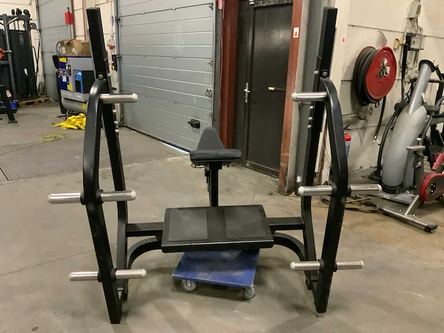 Technogym pure incline bench krachtstation - afbeelding 6 van  6
