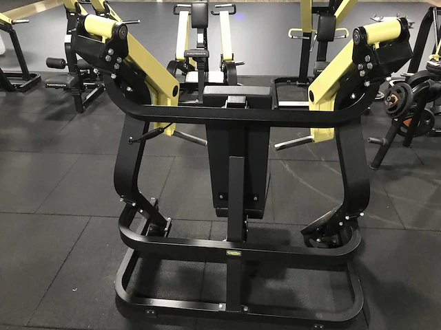 Technogym pure incline chest krachtstation - afbeelding 3 van  6