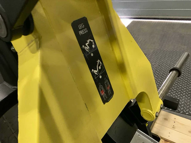 Technogym pure legpress krachtstation - afbeelding 3 van  7