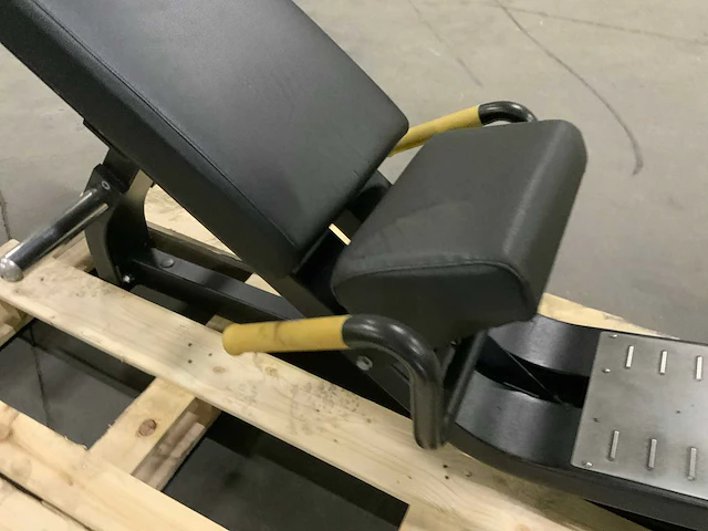 Technogym pure legpress krachtstation - afbeelding 5 van  7
