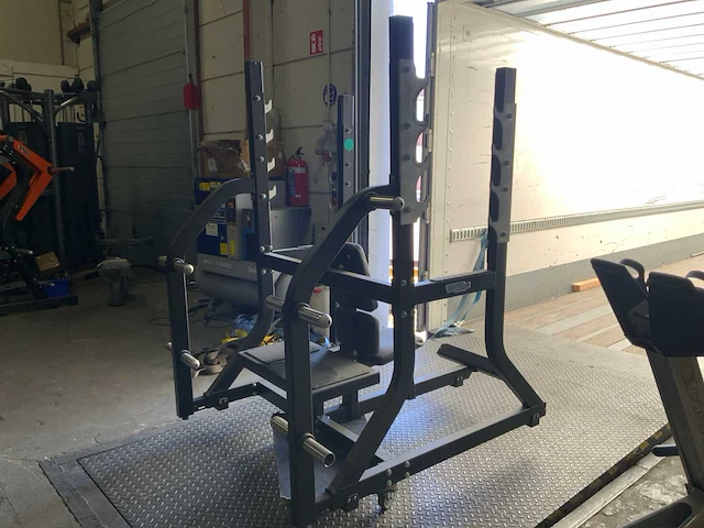 Technogym pure military bench krachtstation - afbeelding 4 van  4