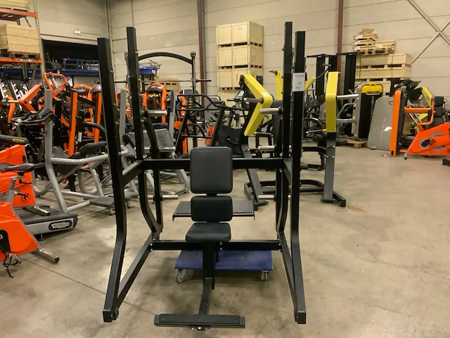 Technogym pure military press krachtstation - afbeelding 1 van  4