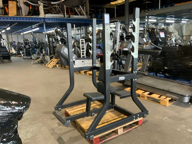 Technogym pure military press krachtstation - afbeelding 4 van  4