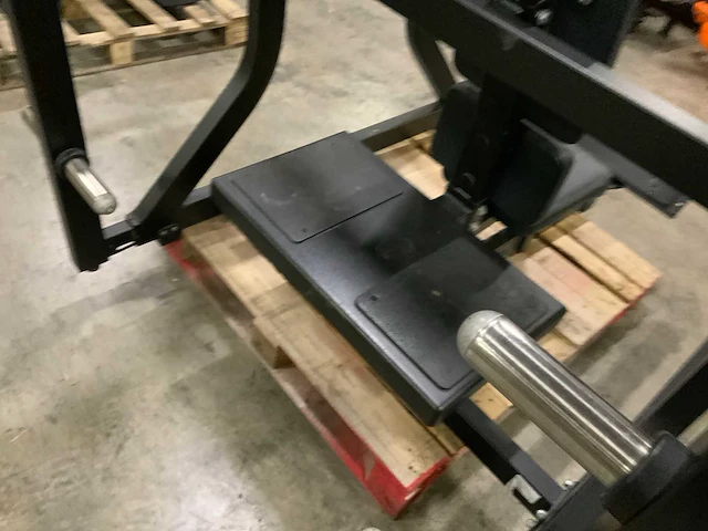 Technogym pure military press krachtstation - afbeelding 6 van  6