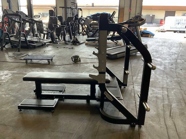 Technogym pure olympic flat bench krachtstation - afbeelding 2 van  5