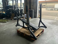 Technogym pure olympische decline bench krachtstation - afbeelding 2 van  5