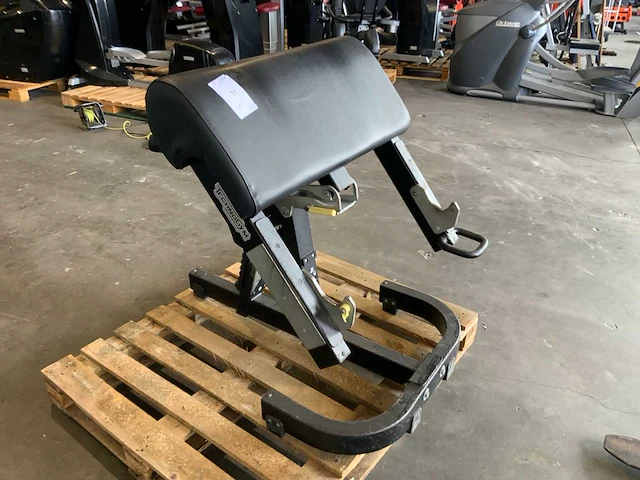 Technogym pure olympische decline bench krachtstation - afbeelding 1 van  5