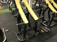 Technogym pure pull down krachtstation - afbeelding 3 van  5