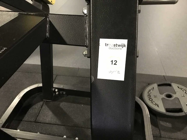 Technogym pure pull down krachtstation - afbeelding 6 van  6