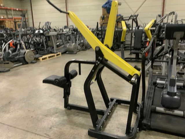 Technogym pure pulldown krachtstation - afbeelding 2 van  5