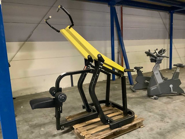 Technogym pure pulldown krachtstation - afbeelding 2 van  5