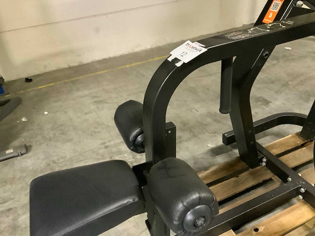 Technogym pure pulldown krachtstation - afbeelding 3 van  5