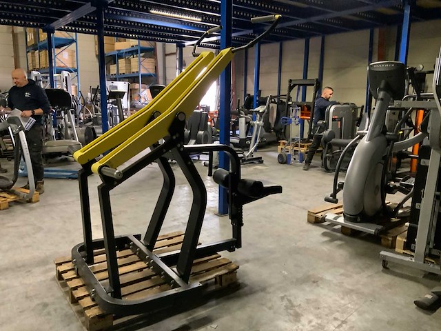 Technogym pure pulldown krachtstation - afbeelding 5 van  5