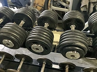 Technogym pure rek;dumbells 2;4;6;8;10;12;38;40;42;46;50kg krachtstation - afbeelding 6 van  10