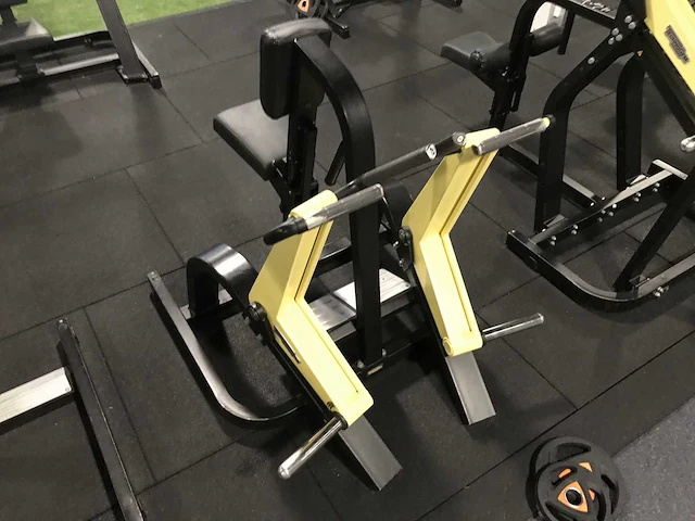 Technogym pure row krachtstation - afbeelding 2 van  7