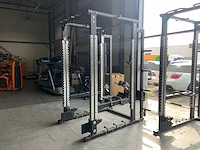 Technogym pure squat kooi krachtstation - afbeelding 1 van  5