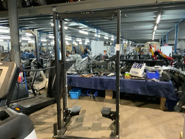 Technogym pure strenght half rack krachtstation - afbeelding 6 van  6