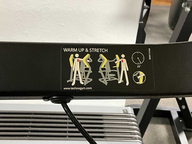 Technogym pure strenght machine incline press - afbeelding 3 van  11