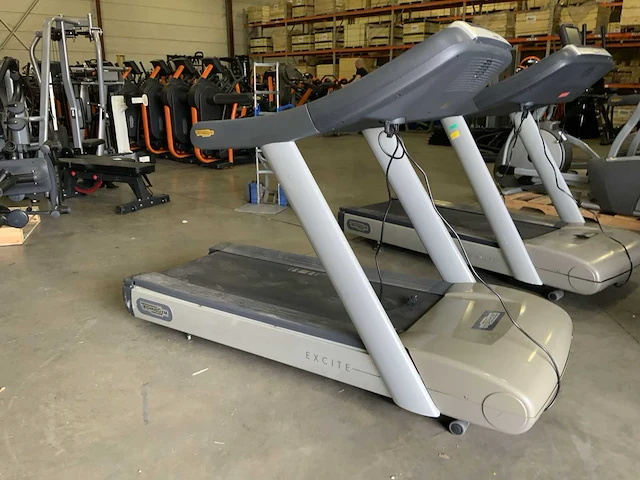 Technogym run classic 700 led loopband - afbeelding 2 van  5
