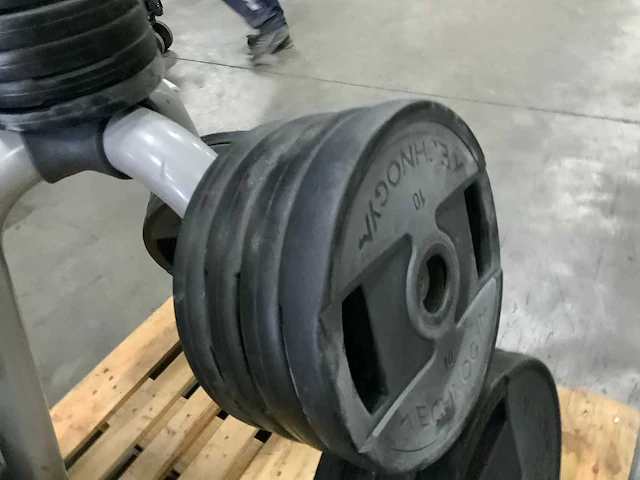Technogym schijven pu 50mm 12x20kg;8x10;4x2,5;2x1,25kg krachtstation - afbeelding 5 van  6