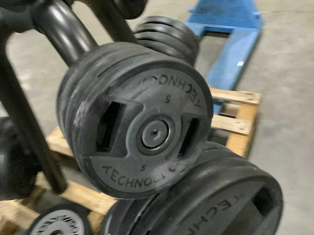 Technogym schijven pu 50mm 4x20;4x10;9x5;8x2,5;4x1,25kg krachtstation - afbeelding 5 van  6
